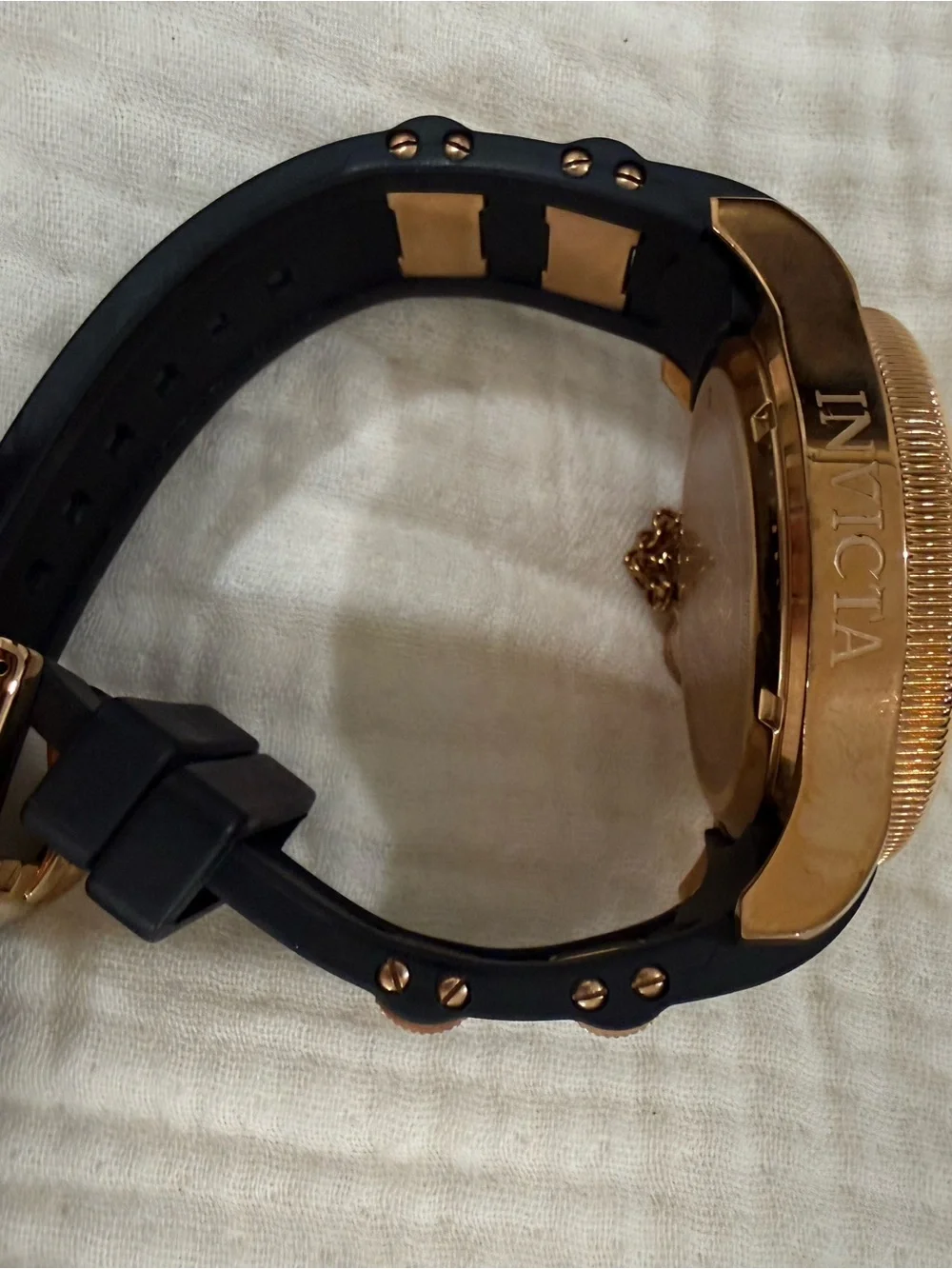 Invicta Men’s Rose Gold Dial Black Silicone Chronograph Watch